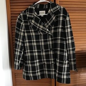 Classic jacket..Emanuel Ungaro all wool Size 8 front flat pockets!!!